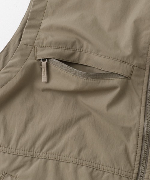 THE NORTH FACE(ザノースフェイス)の「THE NORTH FACE Trip Field Vest(ベスト・メンズ・ブラック/ベージュ系その他・MEDIUM/LARGE)」の5枚目の写真