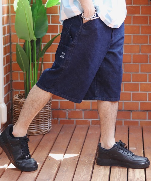 THRASHER（スラッシャー）の「THRASHER　デニムペインターハーフパンツ（デニムパンツ・メンズ・ブラック/インディゴブルー/サックスブルー/ブルー系その他/ブラック系その他/ライトブルー・X-LARGE/MEDIUM/LARGE）」の5枚目の写真