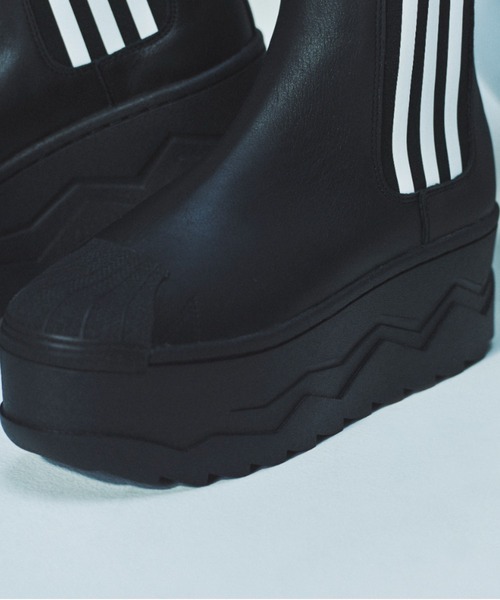 adidas（アディダス）の「adidas SSTR PF BOOTS atmos pink / アディダス スーパースター プラットフォーム ブーツ アトモス ピンク【SP】（ブーツ・レディース・ブラック・23.5cm/23.0cm/22.5cm/22.0cm/26.0cm/25.5cm/25.0cm/24.5cm/24.0cm）」の14枚目の写真