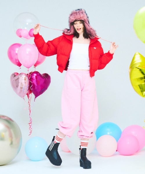 adidas（アディダス）の「adidas SSTR PF BOOTS atmos pink / アディダス スーパースター プラットフォーム ブーツ アトモス ピンク【SP】（ブーツ・レディース・ブラック・23.5cm/23.0cm/22.5cm/22.0cm/26.0cm/25.5cm/25.0cm/24.5cm/24.0cm）」の2枚目の写真