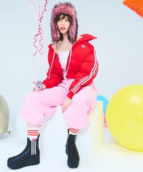 adidas（アディダス）の「adidas SSTR PF BOOTS atmos pink / アディダス スーパースター プラットフォーム ブーツ アトモス ピンク【SP】（ブーツ・レディース・ブラック・23.5cm/23.0cm/22.5cm/22.0cm/26.0cm/25.5cm/25.0cm/24.5cm/24.0cm）」の3枚目の写真