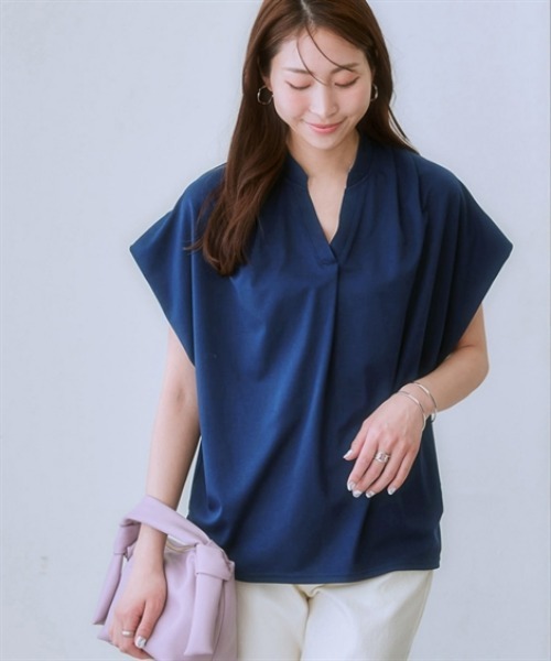 7days Life Styling(セブンデイズライフスタイリング)の「【ひんやり接触冷感】シルケット加工フレンチスリーブキーネックカットソー(脇シェード付)<大きいサイズ有>(Tシャツ/カットソー・レディース・ネイビー/ブラウン/オフホワイト/ライトベージュ/サックスブルー・S/M/L/LL/3L)」の4枚目の写真