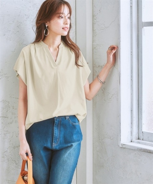 7days Life Styling(セブンデイズライフスタイリング)の「【ひんやり接触冷感】シルケット加工フレンチスリーブキーネックカットソー(脇シェード付)<大きいサイズ有>(Tシャツ/カットソー・レディース・ネイビー/ブラウン/オフホワイト/ライトベージュ/サックスブルー・S/M/L/LL/3L)」の15枚目の写真