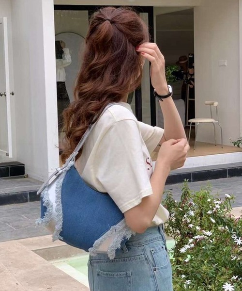 BLANK　（ブランク）の「▲フリンジデニムショルダーバッグ（ショルダーバッグ・レディース・ピンク/ホワイト/ブラック・FREE）」の2枚目の写真