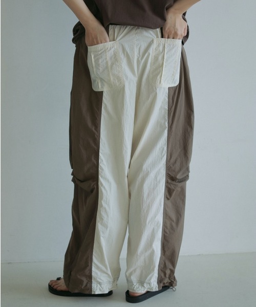 Bicolor Parachute Pants anuke 36 ブラウン　新品 Bicolor Parachute Pants anuke 36 ブラウン 新品 anuke
