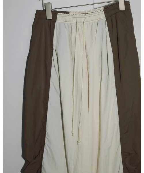 セール】Bicolor Parachute Pants（その他パンツ）｜anuke（アンヌーク