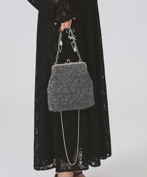 Ray BEAMS（レイビームス）の「【別注】キャセ  シャイニーニット バッグ（トートバッグ・レディース・ブラック/ワイン・ONE SIZE）」の2枚目の写真