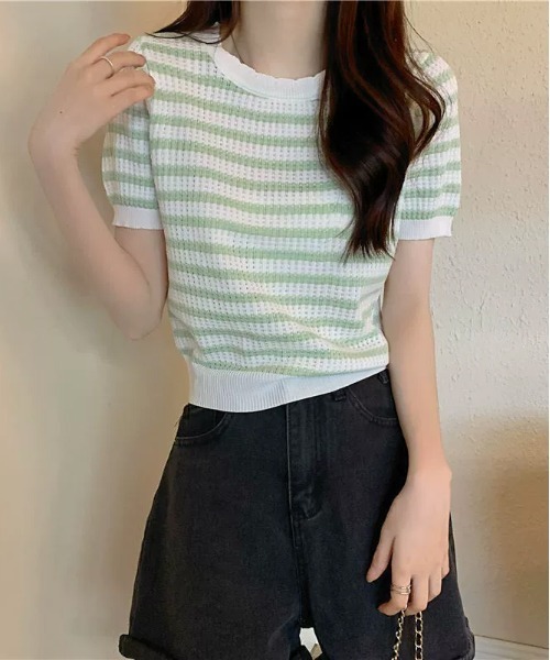 WEGO（ウィゴー）の「WEGO/ボーダーサマーニットクロップド丈トップス/Tシャツ（ニット/セーター・レディース・ピンク/グリーン/その他1/ブラック/ブルー・FREE）」の3枚目の写真