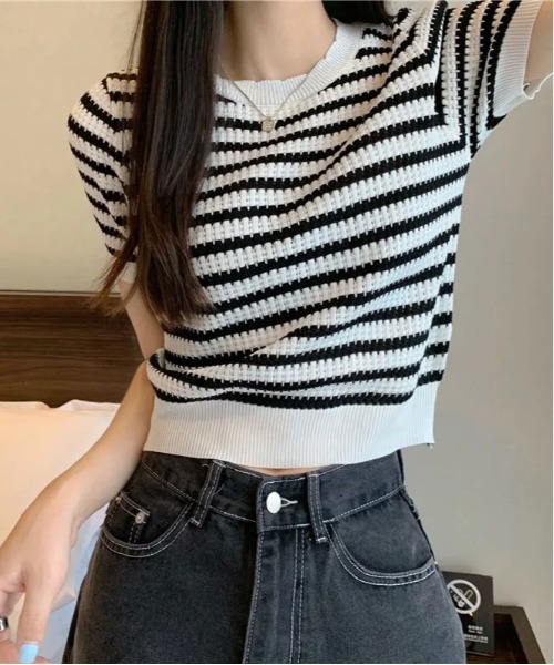 WEGO（ウィゴー）の「WEGO/ボーダーサマーニットクロップド丈トップス/Tシャツ（ニット/セーター・レディース・ピンク/グリーン/その他1/ブラック/ブルー・FREE）」の2枚目の写真