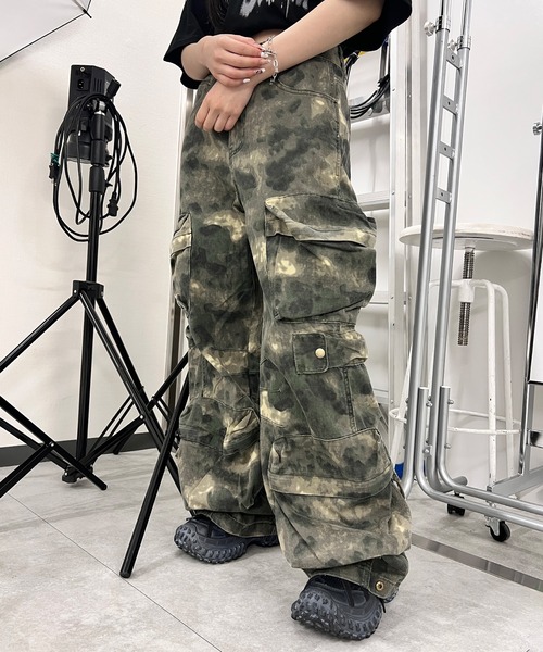 カモフラユーティリティカーゴパンツ（その他パンツ）｜Figments