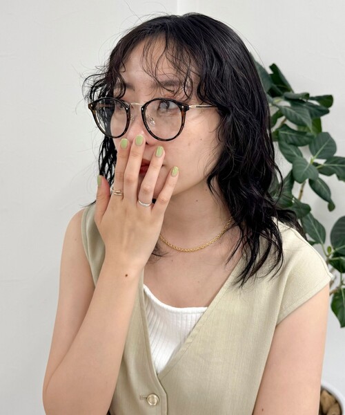 fredy emue（フレディエミュ）の「調光レンズボストンサングラス（サングラス・レディース・ブラック/ブラウン系その他・FREE）」の3枚目の写真