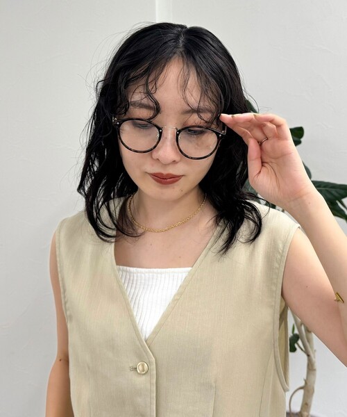 fredy emue（フレディエミュ）の「調光レンズボストンサングラス（サングラス・レディース・ブラック/ブラウン系その他・FREE）」の4枚目の写真