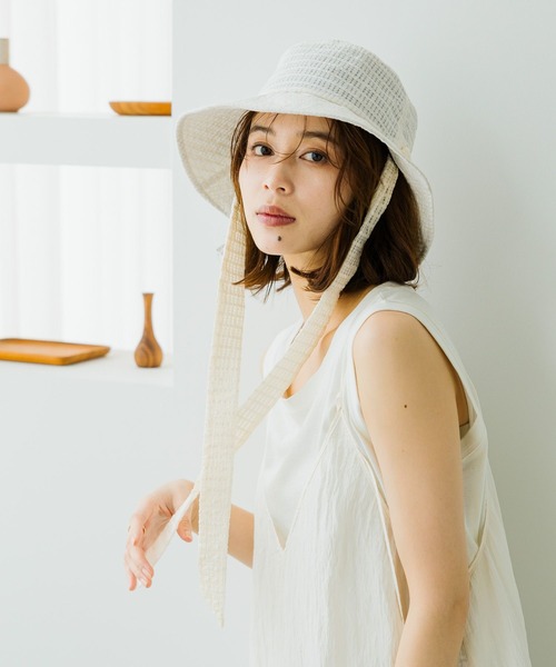 studio CLIP（スタディオクリップ）の「【抗菌防臭】ワイヤー入りリボン付きハット（ハット・レディース・オフホワイト/ブラック・FREE）」の13枚目の写真