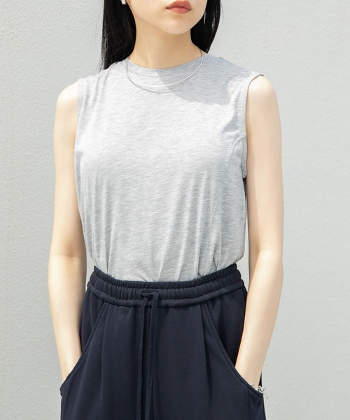 KBF（ケイビーエフ）の「デザインステッチスリーブレスカットソー（Tシャツ/カットソー・レディース・グレー/アイボリー/オフホワイト・ONE）」の3枚目の写真