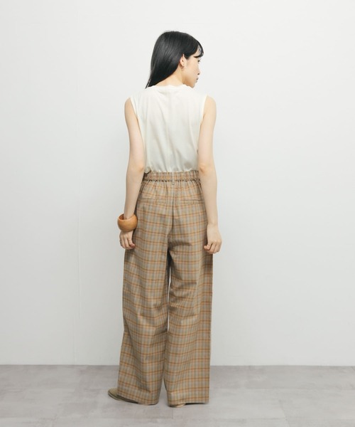 KBF（ケイビーエフ）の「デザインステッチスリーブレスカットソー（Tシャツ/カットソー・レディース・グレー/アイボリー/オフホワイト・ONE）」の17枚目の写真