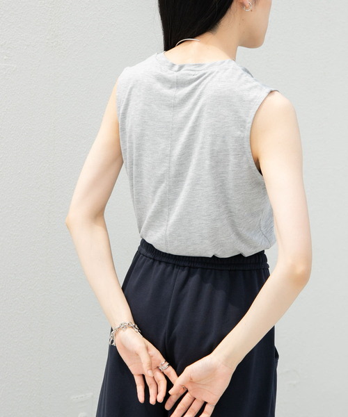 KBF（ケイビーエフ）の「デザインステッチスリーブレスカットソー（Tシャツ/カットソー・レディース・グレー/アイボリー/オフホワイト・ONE）」の20枚目の写真