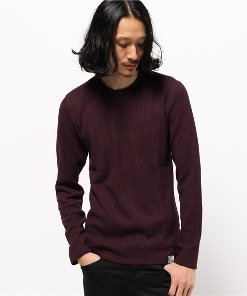 AZUL by moussy（アズールバイマウジー）の「ヘビーワッフルクルーネック長袖PO（Tシャツ/カットソー・メンズ・ブラック/トップグレー/ボルドー/ホワイト・MEDIUM/X-LARGE/XX-LARGE/X-SMALL/LARGE/SMALL）」の4枚目の写真