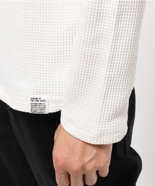 AZUL by moussy（アズールバイマウジー）の「ヘビーワッフルクルーネック長袖PO（Tシャツ/カットソー・メンズ・ブラック/トップグレー/ボルドー/ホワイト・MEDIUM/X-LARGE/XX-LARGE/X-SMALL/LARGE/SMALL）」の8枚目の写真
