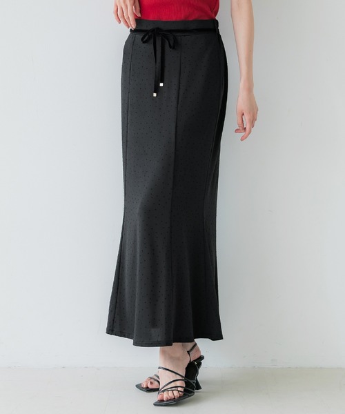 coca(coca)(コカ)の「フロッキードットマーメイドスカート(スカート・レディース・ブラウン/ブラック・S/L/M)」の1枚目の写真