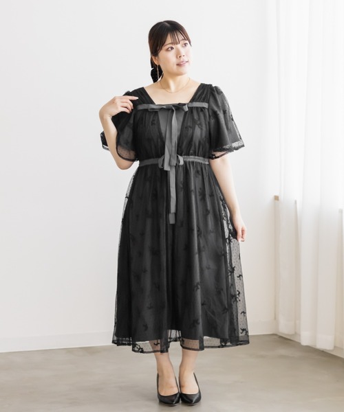 CLETTE(クレット)の「2WAY花柄チュールワンピース(ワンピース・レディース・イエロー/チャコールグレー/グレー・LL/3L/4L)」の7枚目の写真