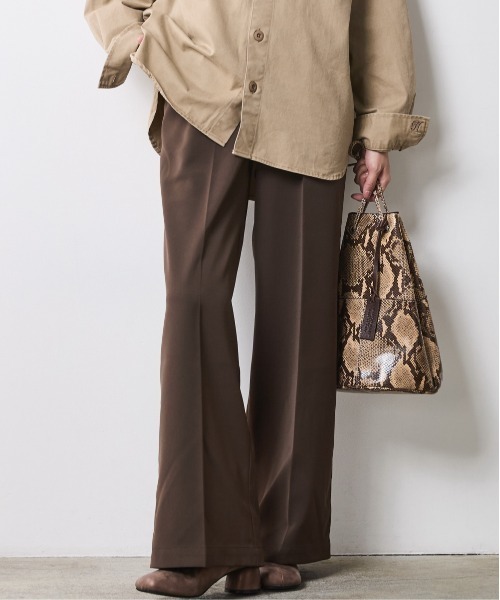 CHIC STYLE(シックスタイル)の「ストレートワイドパンツ<大きいサイズ有>シックスタイル(スラックス・レディース・ブラウン/ブラック・5L/4L/3L/LL/L/M)」の2枚目の写真