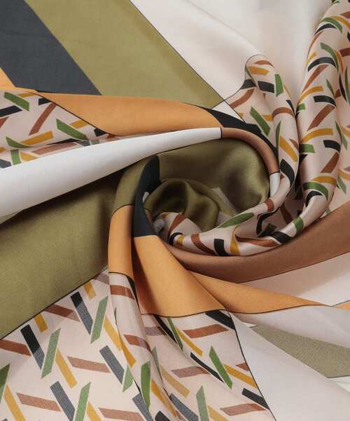 Green　Parks（グリーンパークス）の「・ジオメトリーパターンスカーフ 70×70（バンダナ/スカーフ・レディース・グリーン/ブラック・FREE）」の9枚目の写真