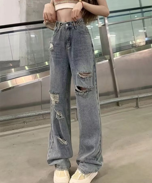 MAISON SELECT(メゾンセレクト)の「7E15 ダメージ加工 クラッシュ ワイドストレートデニムパンツ(デニムパンツ・レディース・ライトブルー・S/M/L/XL)」の4枚目の写真