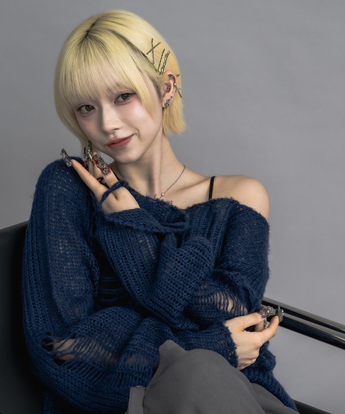 17HR（セブンティーンアワーズ）の「【ユニセックス】ルーズダメージメッシュニット（ニット/セーター・レディース・ブルー/グレー/ベージュ/ブラック×ホワイト/グリーン・FREE）」の14枚目の写真