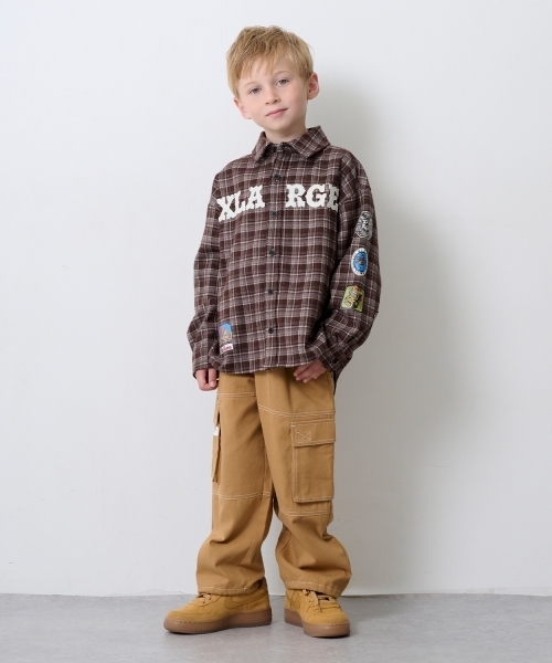 XLARGE KIDS(エクストララージキッズ)の「パッチロゴチェックシャツ(シャツ/ブラウス・キッズ・ブラック/ブラウン・140cm/110cm/130cm/120cm)」の4枚目の写真