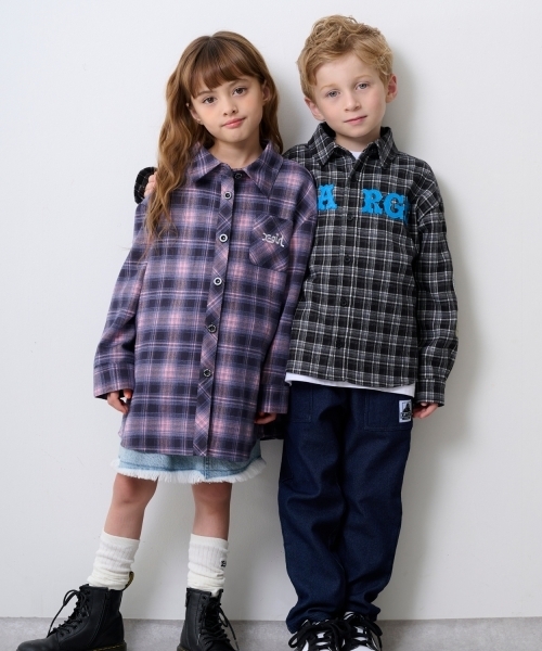 XLARGE KIDS(エクストララージキッズ)の「パッチロゴチェックシャツ(シャツ/ブラウス・キッズ・ブラック/ブラウン・140cm/110cm/130cm/120cm)」の19枚目の写真