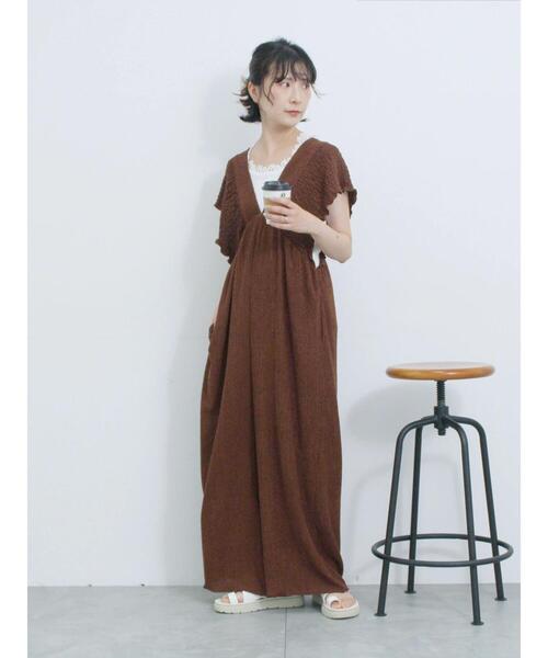 Samansa Mos2 blue（サマンサモスモスブルー）の「楊柳ワイドロンパース（その他パンツ・レディース・ブラウン/ブラック/グレー・F）」の12枚目の写真