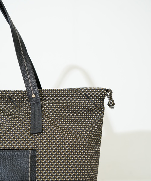 SAC'S BARJean（サックスバージーン）の「【VISONA/ヴィソナ】 HAND BAG L（ハンドバッグ・レディース・ベージュ系その他/ブラック・FREE）」の11枚目の写真