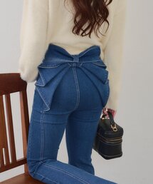 continuer de NICE CLAUP（コンティニューデナイスクラップ）の「【Lサイズが登場！】【後ろ姿まで可愛い】バックリボンデニムフレアパンツ（デニムパンツ）」