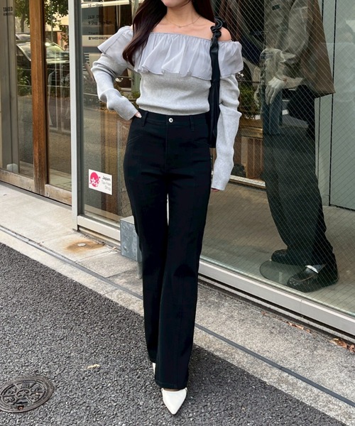 continuer de NICE CLAUP（コンティニューデナイスクラップ）の「【Lサイズが登場！】【後ろ姿まで可愛い】バックリボンデニムフレアパンツ（デニムパンツ・レディース・ブルー/ブラック/ブルー系その他・SMALL/MEDIUM/LARGE）」の7枚目の写真