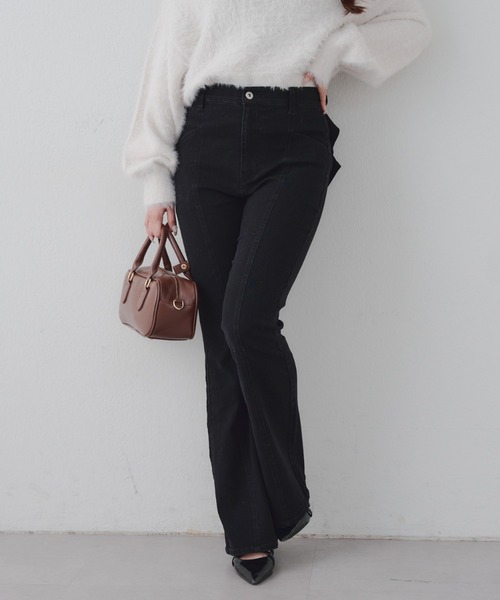 continuer de NICE CLAUP（コンティニューデナイスクラップ）の「【Lサイズが登場！】【後ろ姿まで可愛い】バックリボンデニムフレアパンツ（デニムパンツ・レディース・ブルー/ブラック/ブルー系その他・SMALL/MEDIUM/LARGE）」の18枚目の写真