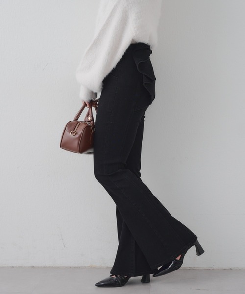 continuer de NICE CLAUP（コンティニューデナイスクラップ）の「【Lサイズが登場！】【後ろ姿まで可愛い】バックリボンデニムフレアパンツ（デニムパンツ・レディース・ブルー/ブラック/ブルー系その他・SMALL/MEDIUM/LARGE）」の22枚目の写真