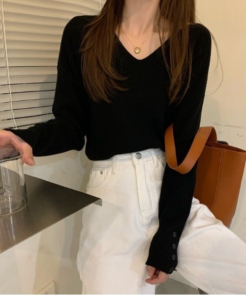 cammie(キャミー)の「袖口ボタンデザインニット(ニット/セーター・レディース・ブラウン/ブラック/ベージュ/アイボリー・F)」の9枚目の写真