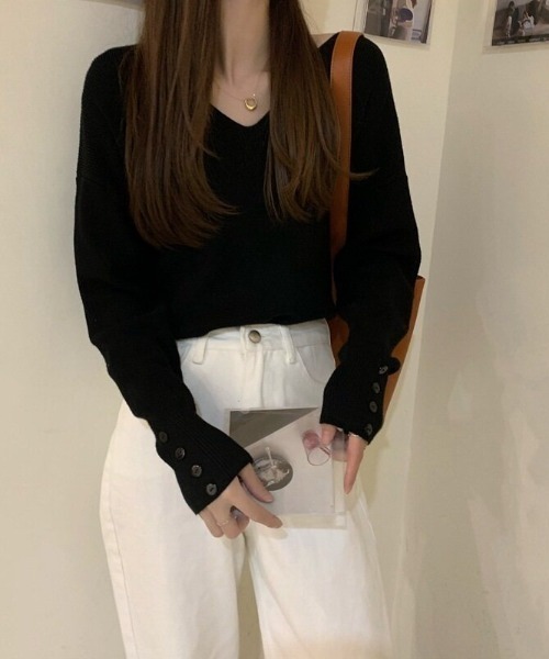 cammie(キャミー)の「袖口ボタンデザインニット(ニット/セーター・レディース・ブラウン/ブラック/ベージュ/アイボリー・F)」の10枚目の写真