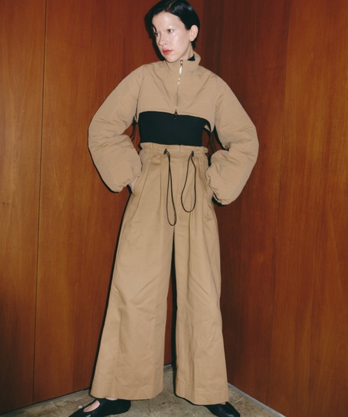 PERNA(ペルナ)の「チノワイドパンツ(チノパンツ・レディース・ベージュ/ブラック・MEDIUM/LARGE)」の9枚目の写真