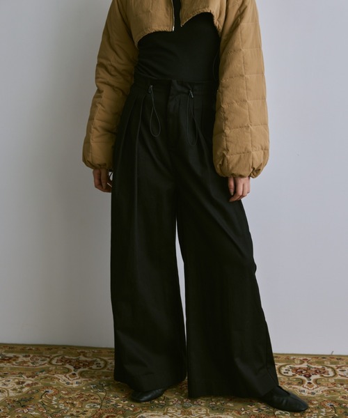 PERNA(ペルナ)の「チノワイドパンツ(チノパンツ・レディース・ベージュ/ブラック・MEDIUM/LARGE)」の11枚目の写真