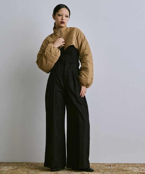 PERNA(ペルナ)の「チノワイドパンツ(チノパンツ・レディース・ベージュ/ブラック・MEDIUM/LARGE)」の12枚目の写真