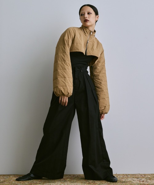 PERNA(ペルナ)の「チノワイドパンツ(チノパンツ・レディース・ベージュ/ブラック・MEDIUM/LARGE)」の13枚目の写真