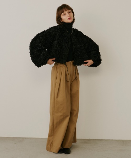 PERNA(ペルナ)の「チノワイドパンツ(チノパンツ・レディース・ベージュ/ブラック・MEDIUM/LARGE)」の21枚目の写真