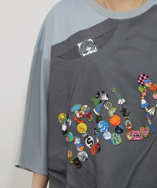 ScoLar（スカラー）の「ScoLar(スカラー) ロゴバッヂトリックアート柄Tシャツ（Tシャツ/カットソー・レディース・ブラック/ブルー・MEDIUM）」の13枚目の写真