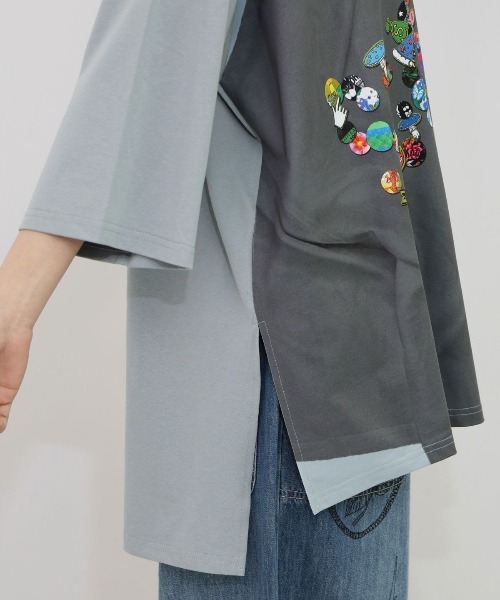 ScoLar（スカラー）の「ScoLar(スカラー) ロゴバッヂトリックアート柄Tシャツ（Tシャツ/カットソー・レディース・ブラック/ブルー・MEDIUM）」の14枚目の写真