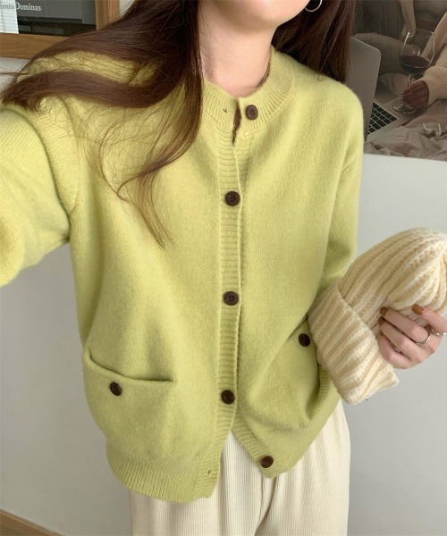 Miniministore(ミニミニストア)の「ニットカーディガン ポケット付き 秋冬服(ニット/セーター・レディース・イエロー×グリーン/アイボリー/ブラック/レッド/ダークグレー/ベージュ・FREE)」の5枚目の写真