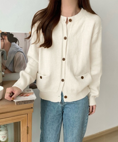 Miniministore(ミニミニストア)の「ニットカーディガン ポケット付き 秋冬服(ニット/セーター・レディース・イエロー×グリーン/アイボリー/ブラック/レッド/ダークグレー/ベージュ・FREE)」の2枚目の写真