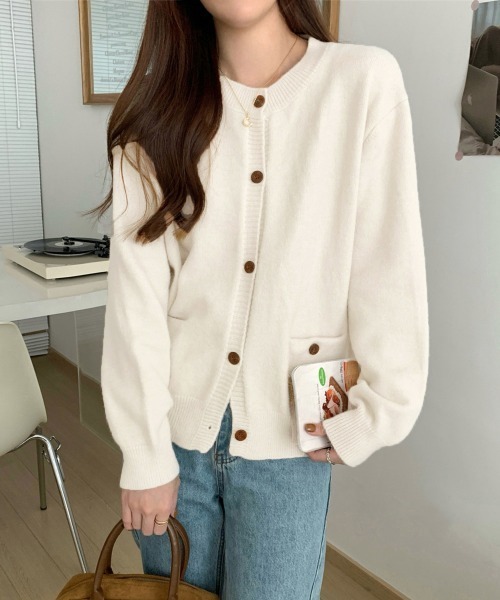 Miniministore(ミニミニストア)の「ニットカーディガン ポケット付き 秋冬服(ニット/セーター・レディース・イエロー×グリーン/アイボリー/ブラック/レッド/ダークグレー/ベージュ・FREE)」の7枚目の写真
