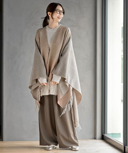 rps（アールピーエス）の「配色大判ストールポンチョ（ストール/ショール・レディース・グレー/ベージュ・フリー）」の18枚目の写真