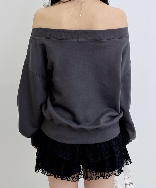 INGNI（イング）の「ラインストーンロゴオフショルスウェットトップス（スウェット・レディース・オフホワイト/チャコールグレー/オートミール/ボルドー・M）」の17枚目の写真